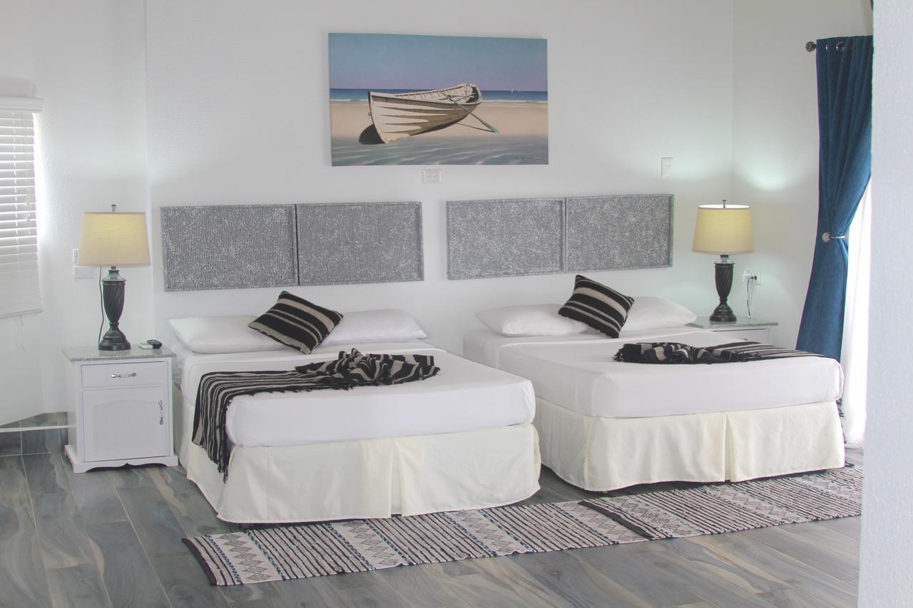 Tropikist Beach Hotel And Resort Crown Point Exteriér fotografie
